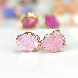 Raw Rose Quartz earrings, Rose Quartz stud earrings, Pink crystal stud earrings, Raw stone earrings, Valentine&#39;s day gift Boho stud earrings
