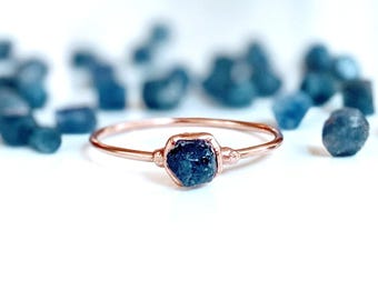 Raw blue Sapphire ring, September birthstone ring, Raw gemstone ring, Blue raw Sapphire Engagement ring, Birthstone jewelry, Raw stone ring