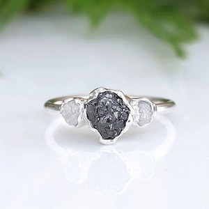 Raw Black Diamond engagement ring, Rough Black diamond ring, Multi diamond ring, Unique diamond engagement ring Sterling Silver diamond ring