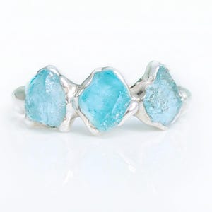 Raw Aquamarine ring, March birthstone ring, Raw gemstone ring, Raw crystal ring, Alternative engagement ring, Multi-stone ring, 3-stone ring