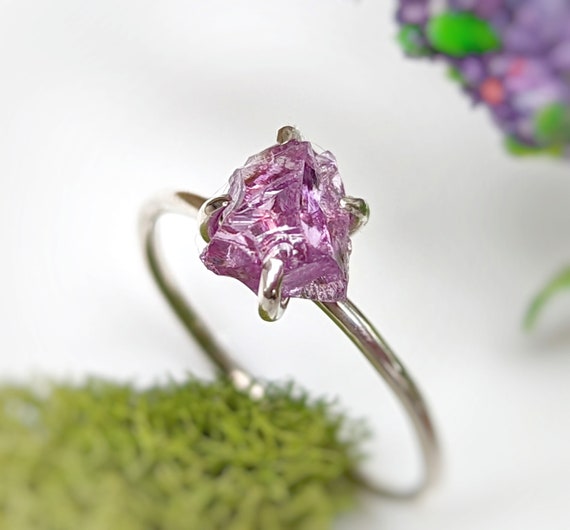 Raw on sale alexandrite ring