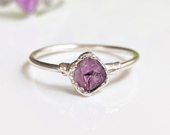 Raw Alexandrite ring, Raw stone ring, June birthstone ring, Raw crystal ring, Unique engagement ring, Alexandrite jewelry Birthstone jewelry
