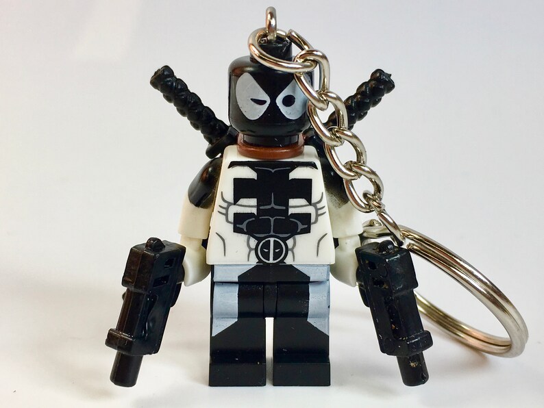 deadpool lego keyring