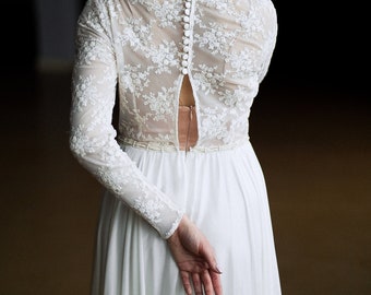 Vintage romantic wedding dress, bohemian lace wedding dress, light wedding dress, minimalist wedding dress