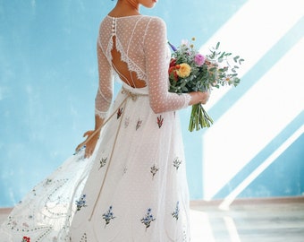 Polka dot wedding dress, Lace wedding dress, Spring and summer wedding dress with open back and sleeve