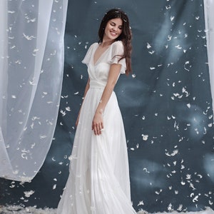 Light wedding dress, Simple chiffon wedding dress, minimalist wedding dress, elfic princess or a greek goddes