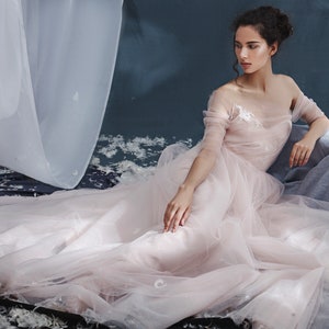 Tulle Wedding Dress Simple Wedding Dress With Neckline - Etsy