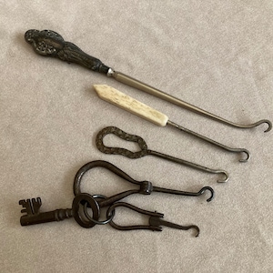 Sold at Auction: 10 ANTIQUE SEWING / BUTTON HOOKS