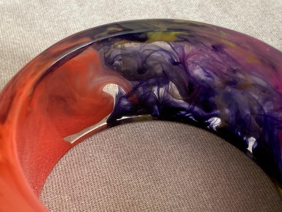 Large Lucite Multi-Colored Bangle, Marbleized, Sw… - image 8