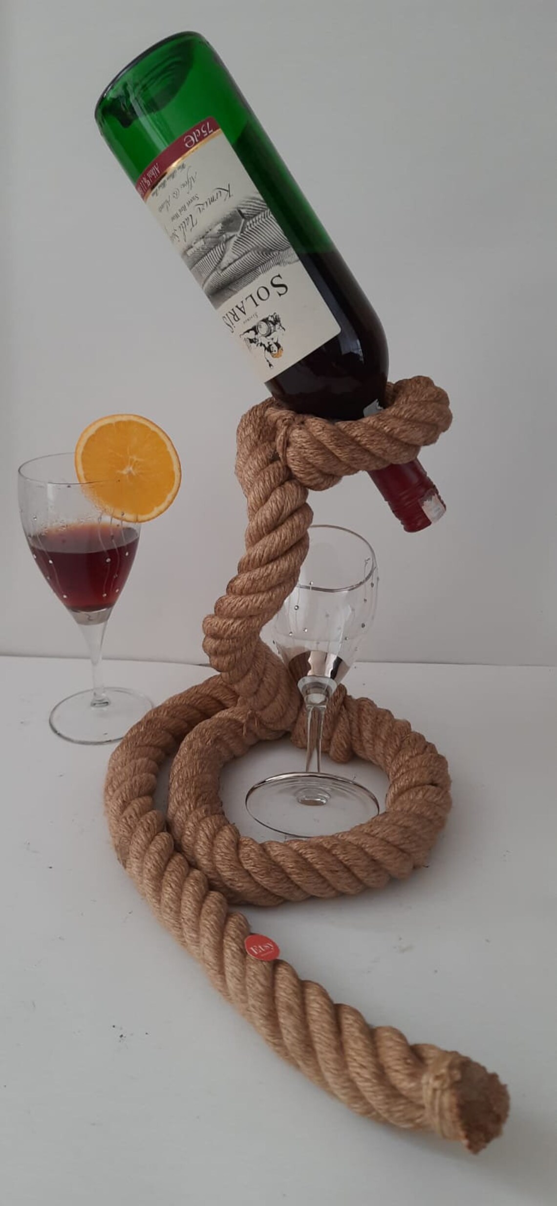 rope wine holder