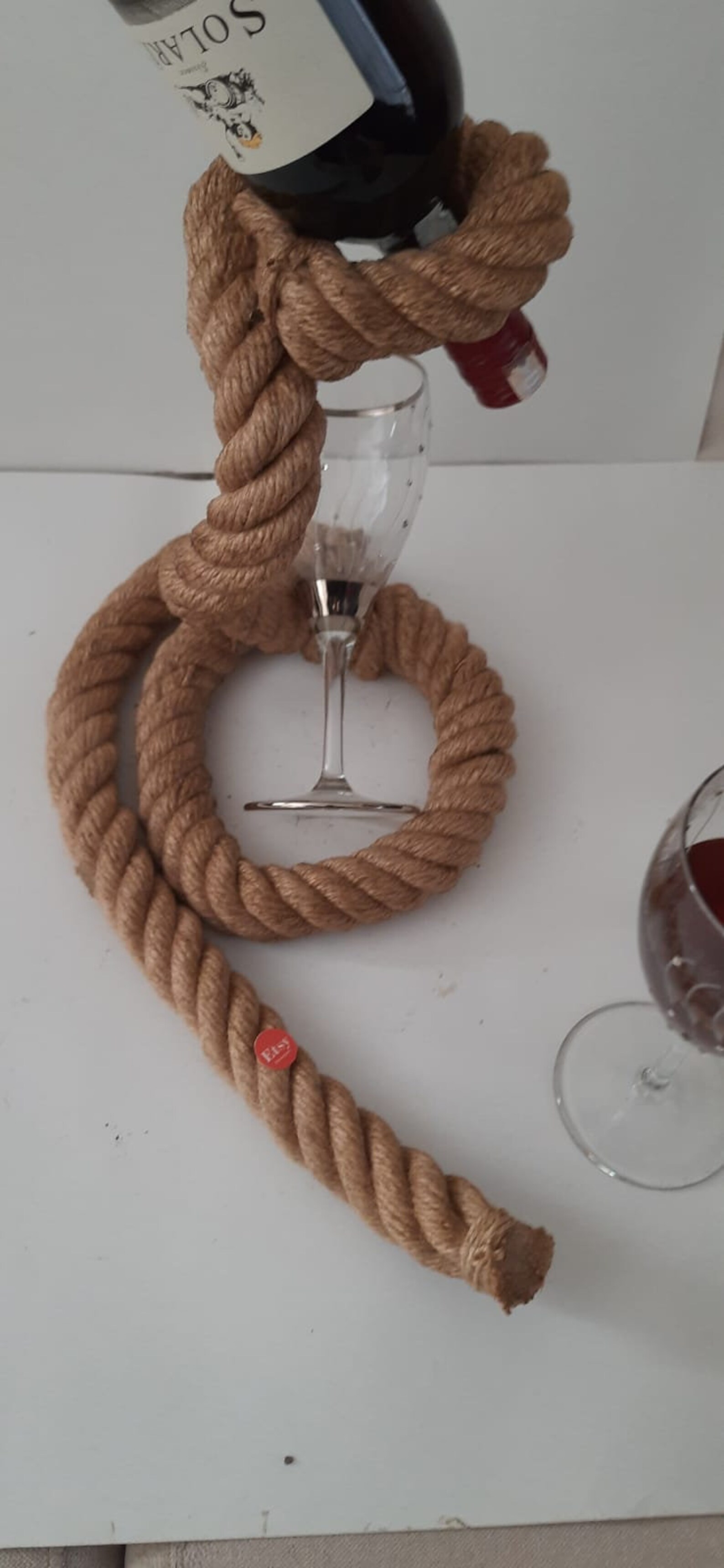 rope wine holder