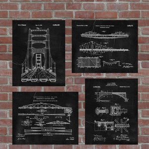 Puede incluir: Cuatro impresiones enmarcadas de patentes de puentes en blanco y negro. Cada impresión presenta dibujos arquitectónicos detallados de diferentes diseños de puentes, incluidos puentes colgantes y de arco. Las impresiones se muestran sobre un fondo de pared de ladrillo.