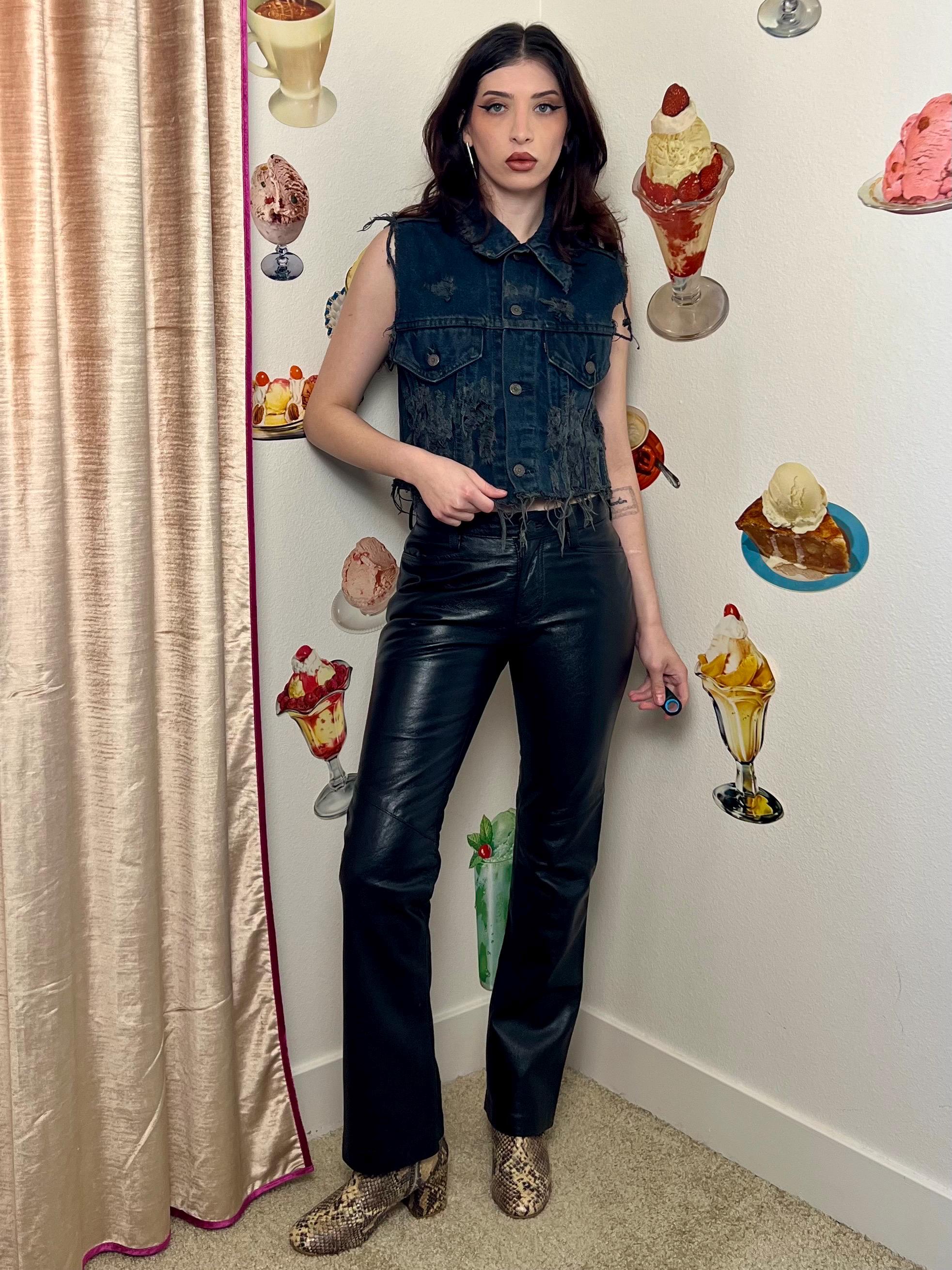 Vintage Y2K 00s | Gap | Black Low Rise Fitted Slim Skinny Boot Cut