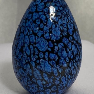 OBG (Ornamental Blown Glass) Blown Glass Egg Shaped Paperweight, The Perfect Gift, 1995, beautiful texture