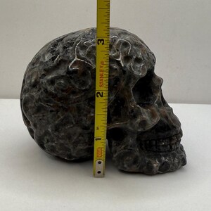 Handmade Yooperlite Skull: Fluorescent UV Stone Decor, 1 lb 5.6 oz image 8