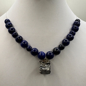 Collar Meteorito Arriba y Abajo, 38 gramos, Lapislázuli, Meteorito Auténtico, Campo del Cielo, Regalo Astronómico, Regalo Espacial, Regalo Unisex