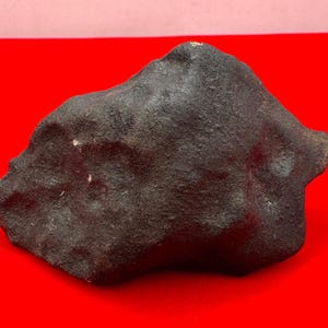 Beautiful Meteorite Vinales Chondrite, L6 Stony Meteorite, Witnessed Fall, 2019, Authentic Meteorite, Astronomy Gift, Space Gift, 64.81g