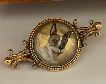 Chihuahua Intaglio/Essex Crystal Brooch/Pin 15K Gold Victorian Pre 1900