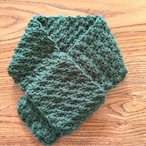 Handmade Crochet Keyhole Neck Warmer, Acrylic Pull Through Scarf, Winter Accessory