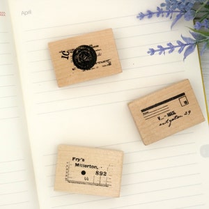Timbres en bois pour collage de reçus de courrier vintage. m04 sale09
