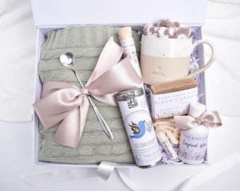 Mom Birthday Gift Box, Organic Spa Gift Set, Spa Gift Basket, Birthday Gift Basket, Care Package For Her, Gifts For Her, Gift Baskets Women