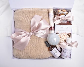 Organic Spa Gift Box, Self Care Gift, Spa Gift Basket, Large Bath Gift Set, Gift Baskets Women, Comfort Care Package, Get Well Soon