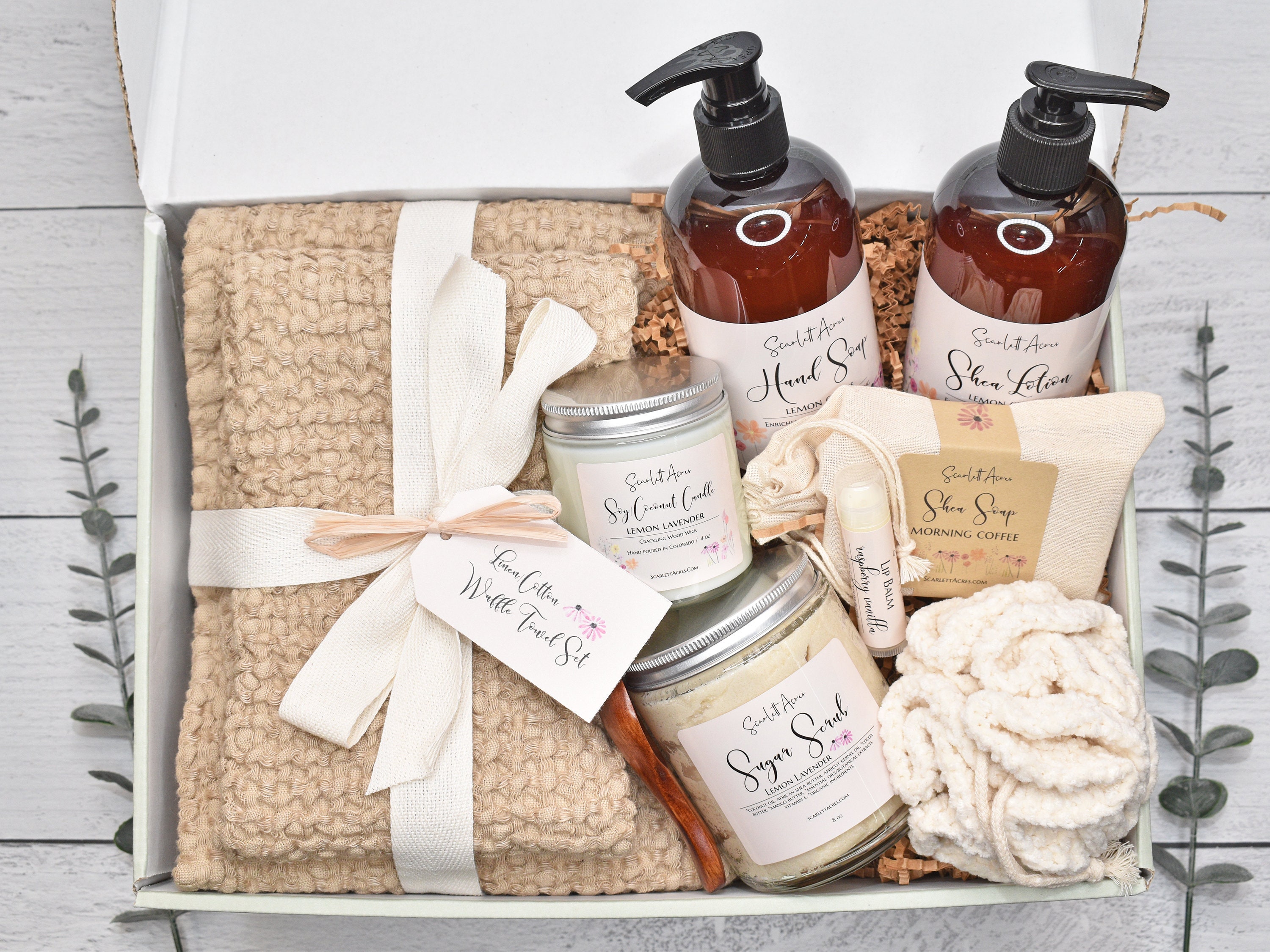 Essential Design Luxury Bath & Spa Gift Basket Set with Wood