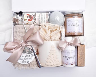 Hot Chocolate Gift, Christmas Basket, Holiday Gift Basket, Hot Cocoa Gift Set, Holiday Gift Box, Gift Baskets Women, Care Package For Her