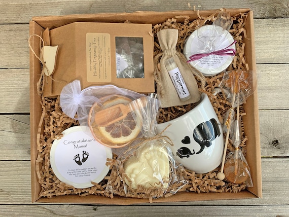 expecting mom gift basket
