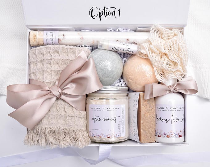 Organic Spa Gift Box, Self Care Gift, Spa Gift Basket, Large Bath Gift Set, Gift Baskets Women, Comfort Care Package, Get Well Soon