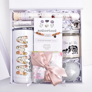 Mom To Be Gift Box, Pregnancy Gift Box, Third Trimester Gift, New Mom Care Package, New Mom Gift Basket, Postpartum Gift Box