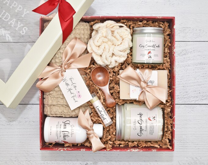 Christmas Basket, Holiday Gift Box, Organic Spa Gift Set, Self Care Gift Box, Gift Baskets Women, Winter Gift Basket, Cozy Throw Blanket