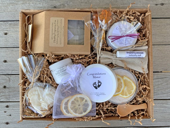 expecting mom gift basket