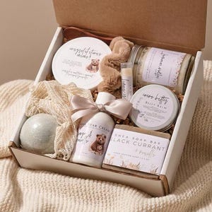 Mom To Be Self Care Spa Gift Box, Pregnancy Pamper Gift Basket, Second Trimester Bump Box, Postpartum Recovery