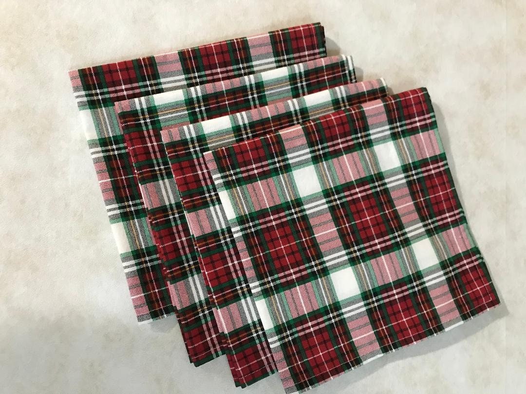 Kadut Christmas Ribbon, Cloth Napkins, (17x17 Inch) Xmas Ribbon Set of 4  Dinner Napkins, Heavy Duty Fabric, Cloth Napkins, for Harvest, Holiday,  Fall