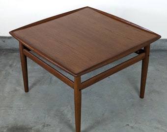 Vintage Mid Century Modern Teak Side Or End Table Designed by Grete Jalk for Glostrup, c1960s - Refinished
