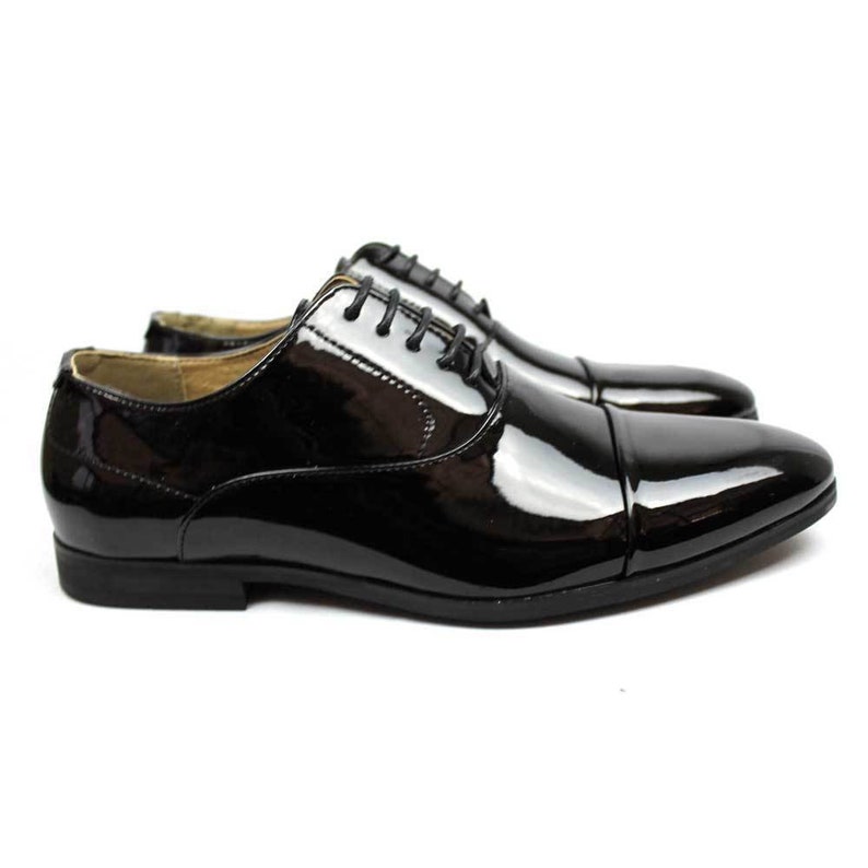 cap toe oxford with tuxedo