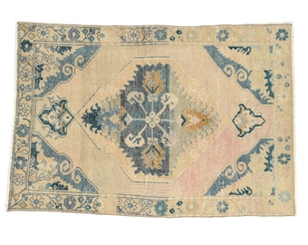 Vintage orientalischer Boho Teppich 100x150, Marokkanischer Berber Teppich, Boho Teppich, handgewebter Teppich