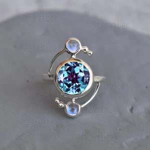 Van kleur veranderende alexandrietring, 925 sterlingzilveren maansteenaccent