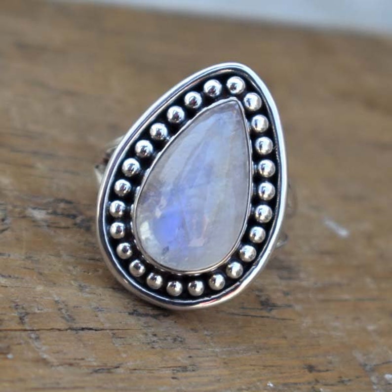 Natural Moonstone Ring,Designer Rainbow Ring,Solid 925 Sterling Silver Moonstone Gemstone Ring,Handmade Blue Flash Rainbow Ring,Gift for her