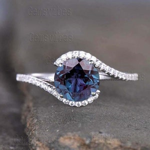 Exuisite Alexandrite Ring 925 Sterling Silver For Women Engagement Gift For Her Multicolor Gemstone Alexandrite Ring Elegant Diamond Ring