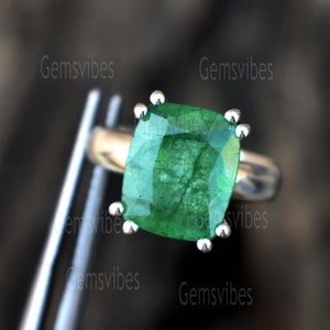 Columbian Emerald Ring for women Precious Gemstone 925 Sterling Silver ring Handmade Birthstone Ring new mom Gift For Her Statement Ring