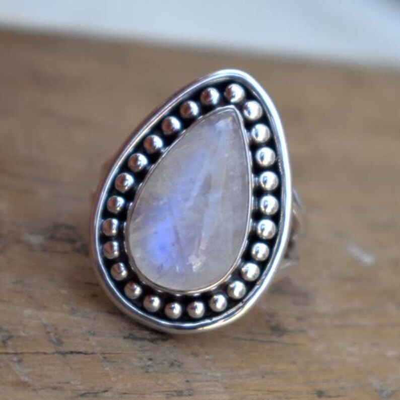 Natural Moonstone Ring,Designer Rainbow Ring,Solid 925 Sterling Silver Moonstone Gemstone Ring,Handmade Blue Flash Rainbow Ring,Gift for her