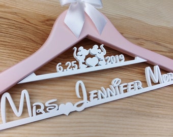 Mickey Bride Hanger, Mickey kiss, Mickey Wedding hanger, Mickey Bride Hanger, bridal hanger, bridesmaid cutom hanger, Mickey Wedding gift