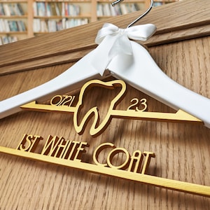 Tandheelkundige School Witte Jas Ceremonie Cadeau, Eerste Witte Jas, Tandheelkundig, Gepersonaliseerde Tandartshanger, Mondhygiënist Cadeau, RDH Cadeau, Tandheelkundig