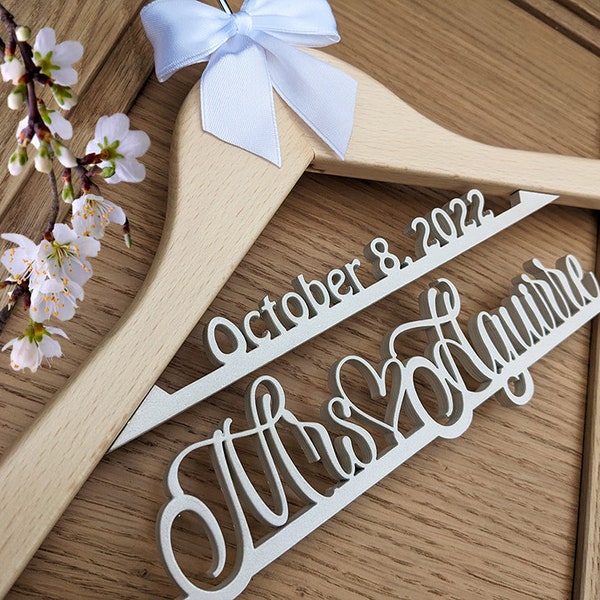 Wedding Dress Hanger, Mrs Hanger,  Bridal Hanger, Wedding Hanger, Bride Hanger, Bridesmaid Hanger Personalized, bridal Gift, mrs hanger