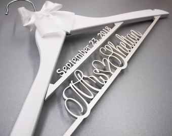 Wedding Dress Hanger, Mrs Hanger,  Bridal Hanger, Wedding Hanger, Bride Hanger, Bridesmaid Hanger Personalized, bridal Gift, mrs hanger