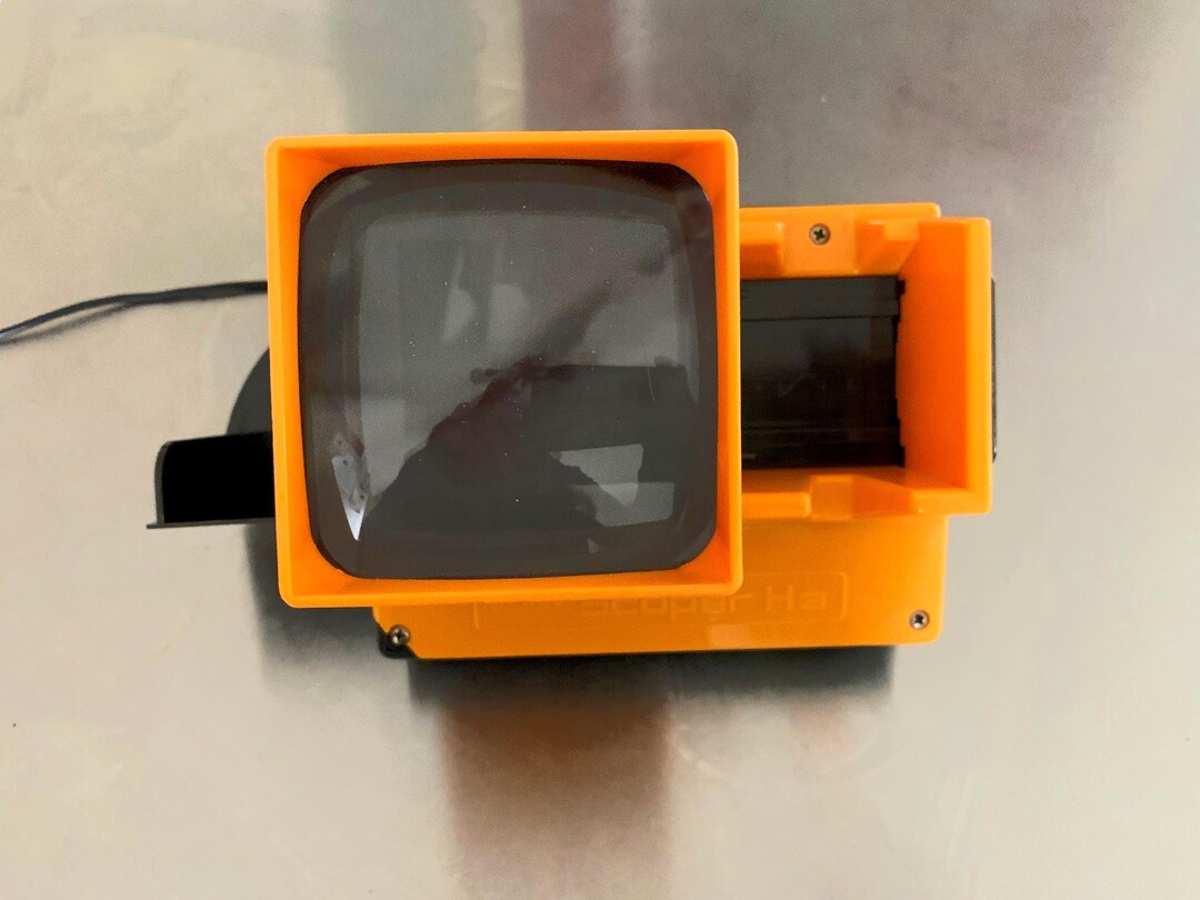 Vends visionneuse diapositives vintage CENEI Scoper H3 automatique Lentille double 77X77mm Alimentation par piles - Photo, audio & vidéo