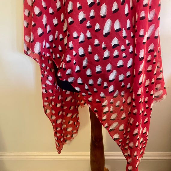 Large Rectangular Red Scarf With Artistic Graduat… - image 7