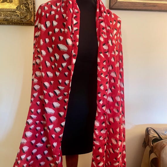 Large Rectangular Red Scarf With Artistic Graduat… - image 4